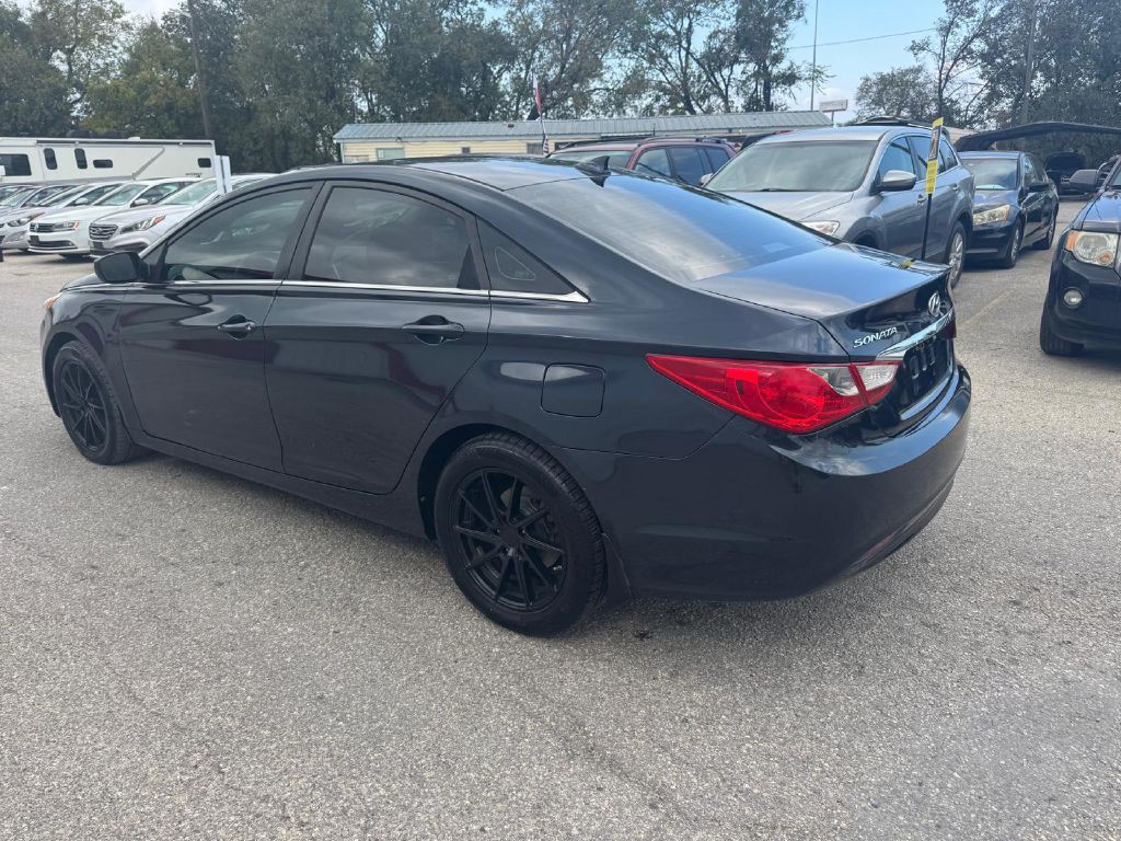 2012 Hyundai Sonata Image 3