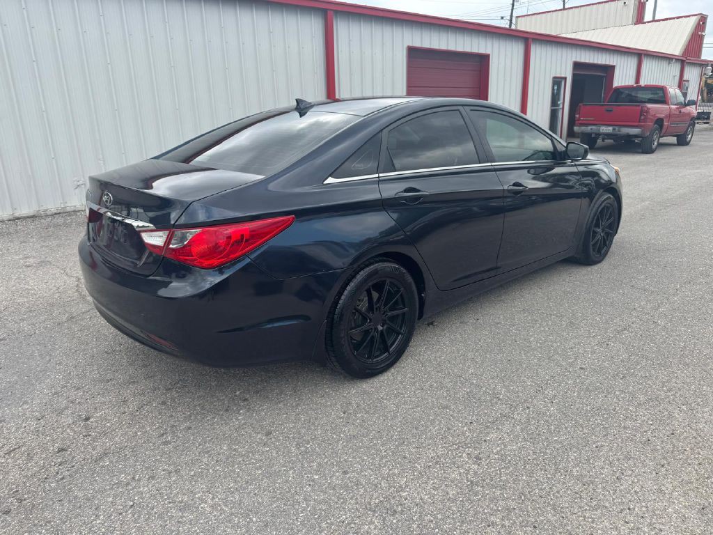 2012 Hyundai Sonata Image 4