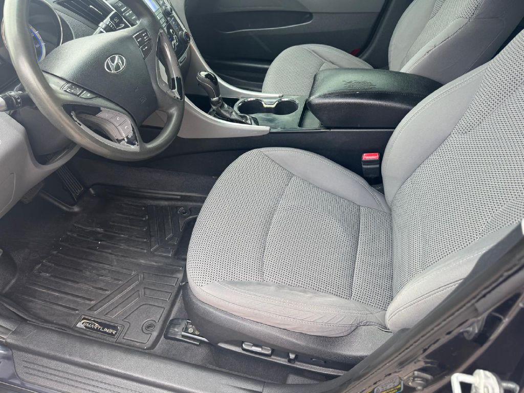 2012 Hyundai Sonata Image 6