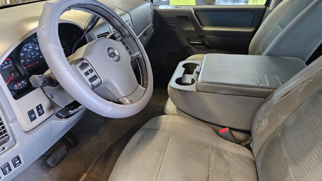 2007 Nissan Titan Image 11