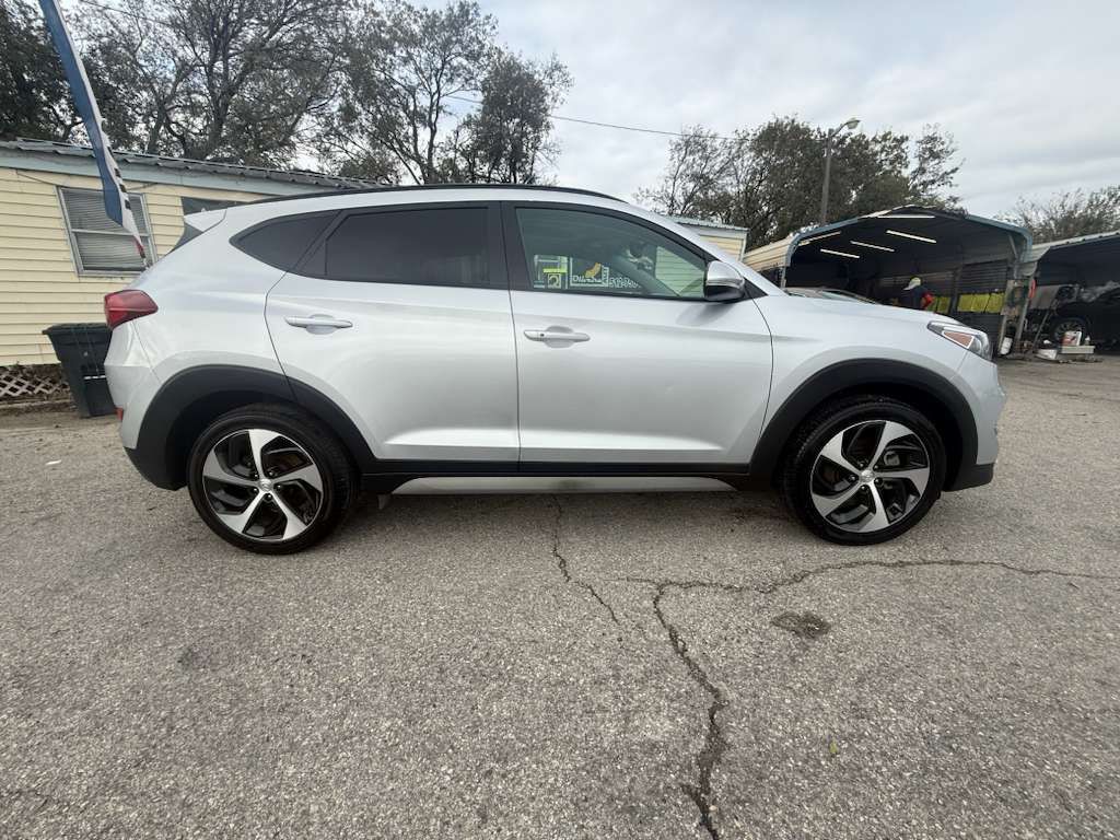 2018 Hyundai Tucson Image 3