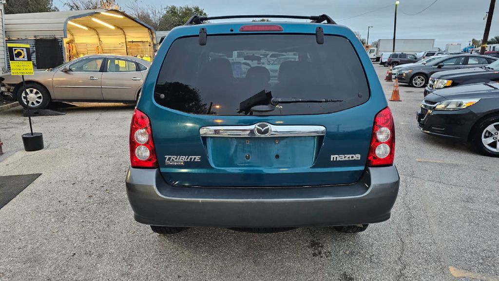 2005 Mazda Tribute Image 4