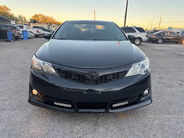 2012 Toyota Camry Image 1