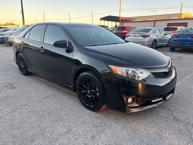 2012 Toyota Camry Image 3