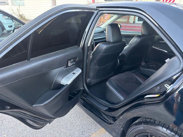 2012 Toyota Camry Image 11