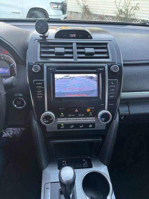 2012 Toyota Camry Image 13