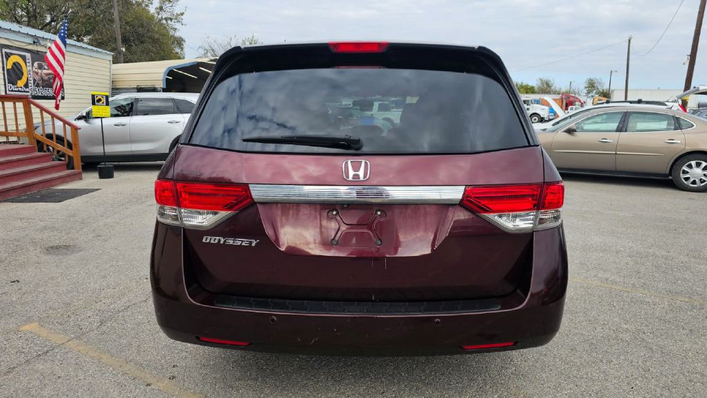 2015 Honda Odyssey Image 4
