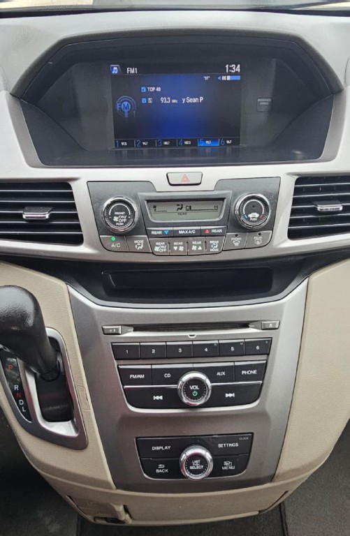 2015 Honda Odyssey Image 13