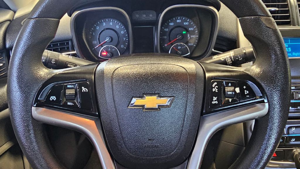 2015 Chevrolet Malibu Image 7