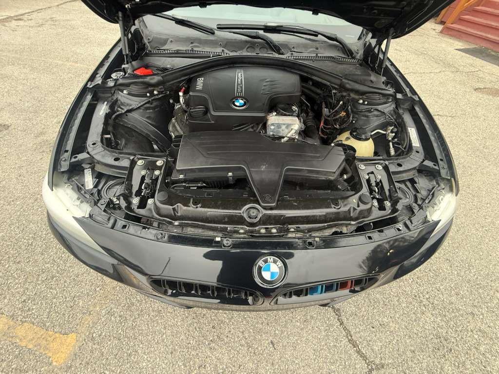 2012 BMW 3 Series Image 18