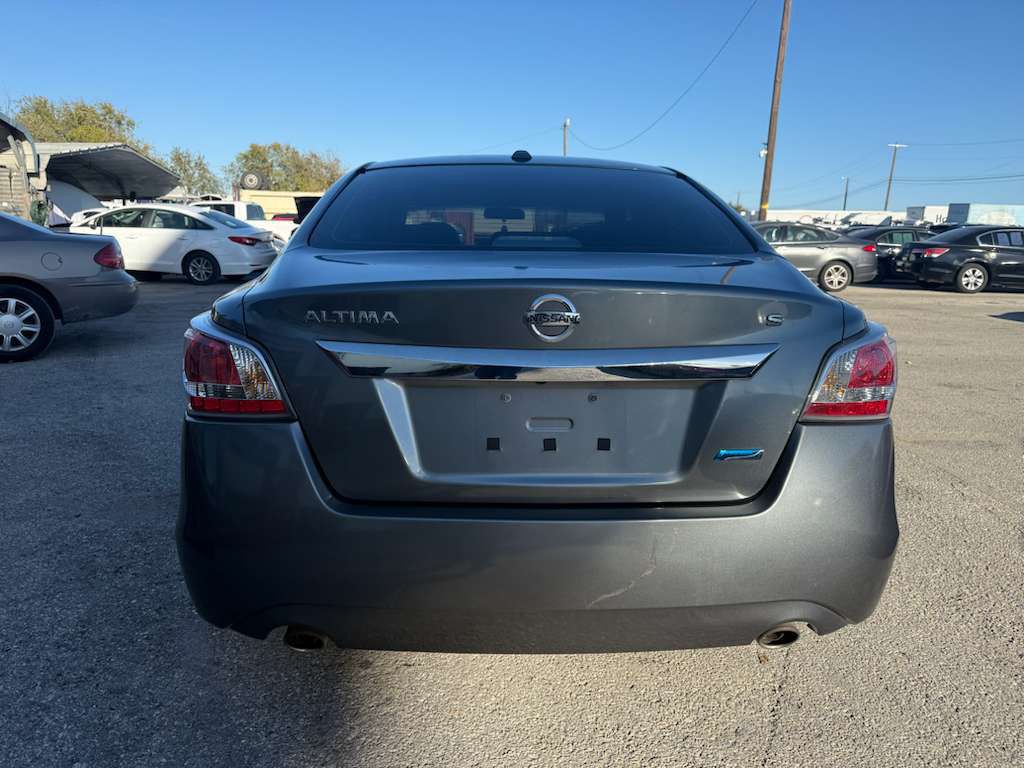 2014 Nissan Altima Image 6