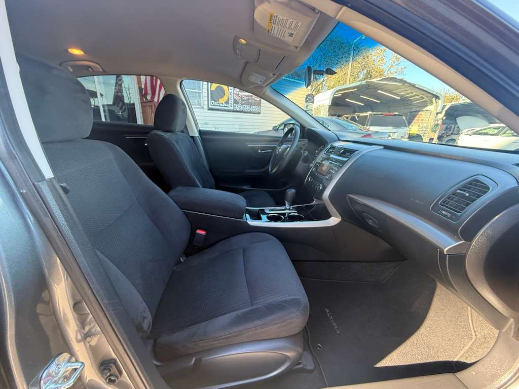 2014 Nissan Altima Image 9