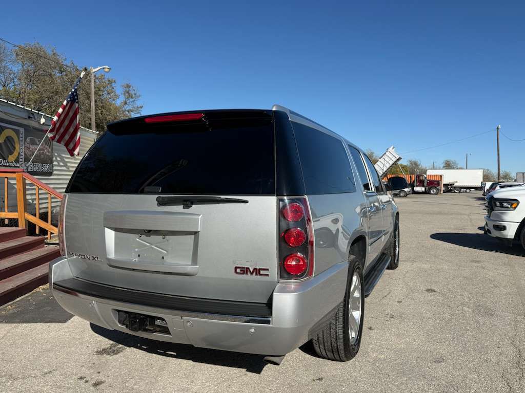2013 GMC Yukon Image 8