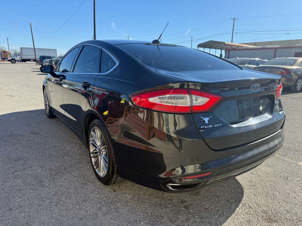 2017 Ford Fusion Image 5