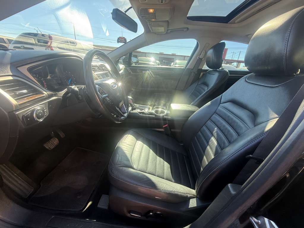 2017 Ford Fusion Image 12