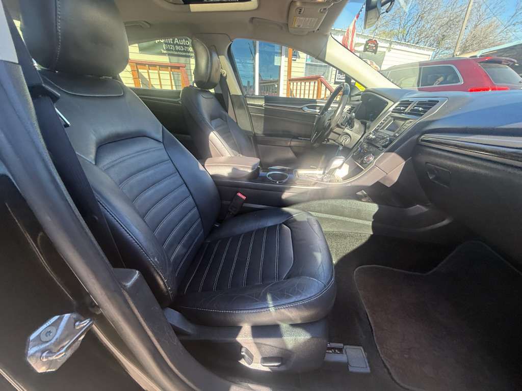 2017 Ford Fusion Image 13