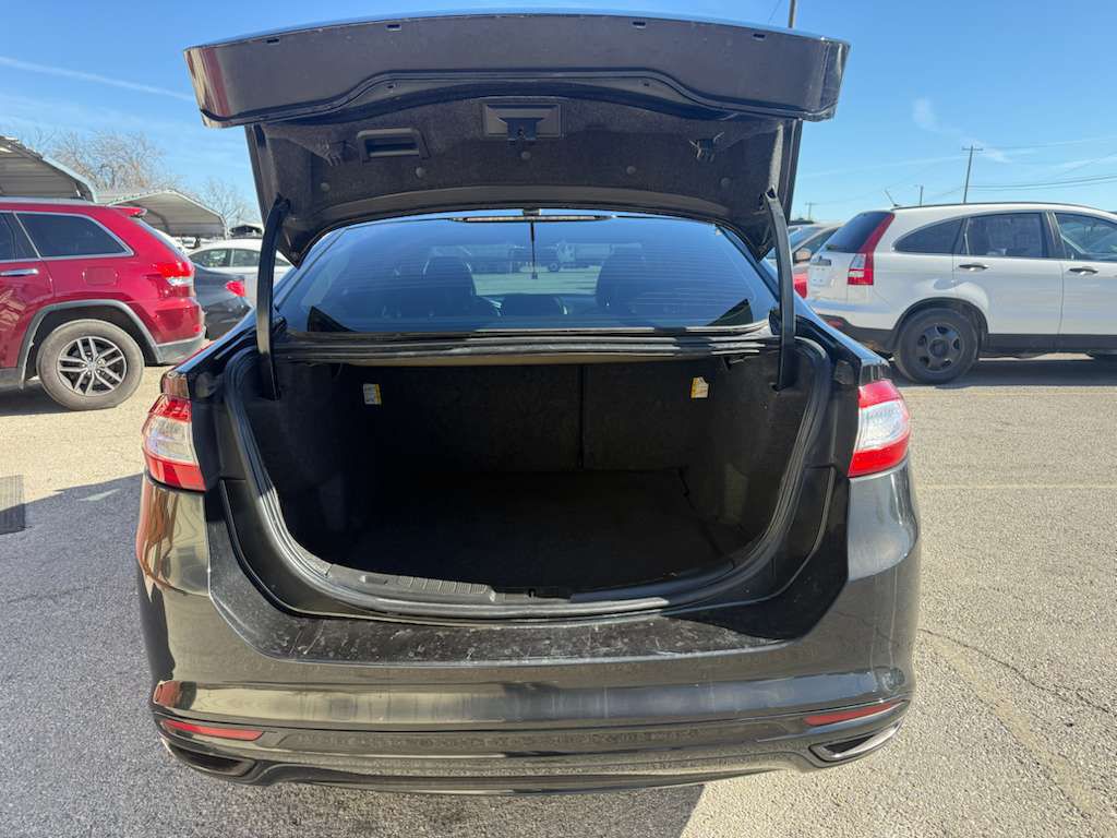 2017 Ford Fusion Image 15