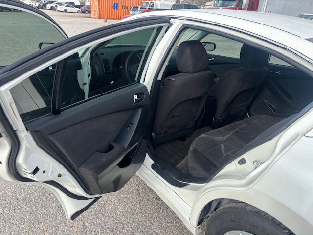 2012 Nissan Altima Image 12