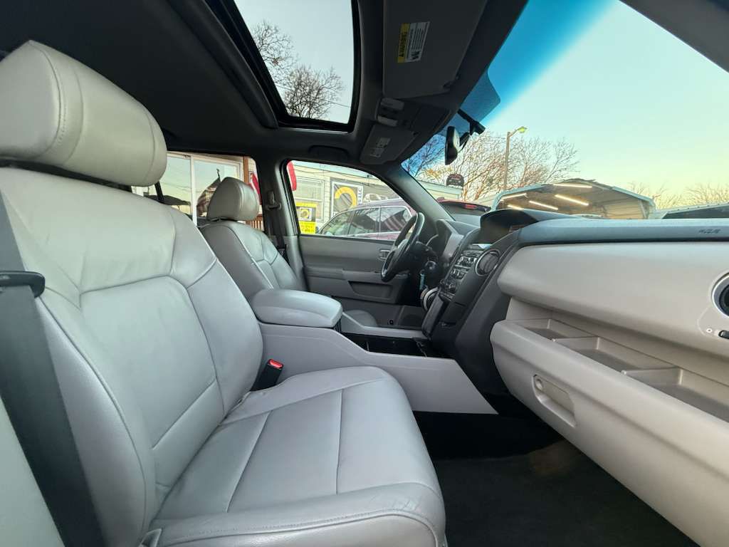 2014 Honda Pilot Image 17