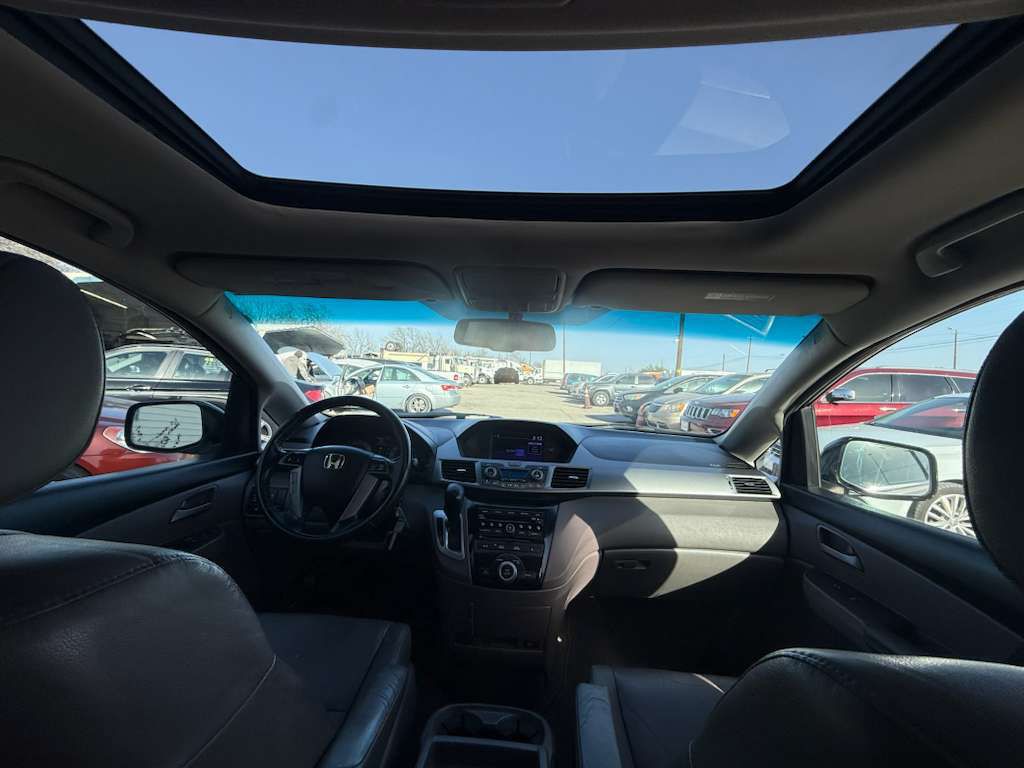 2012 Honda Odyssey Image 11