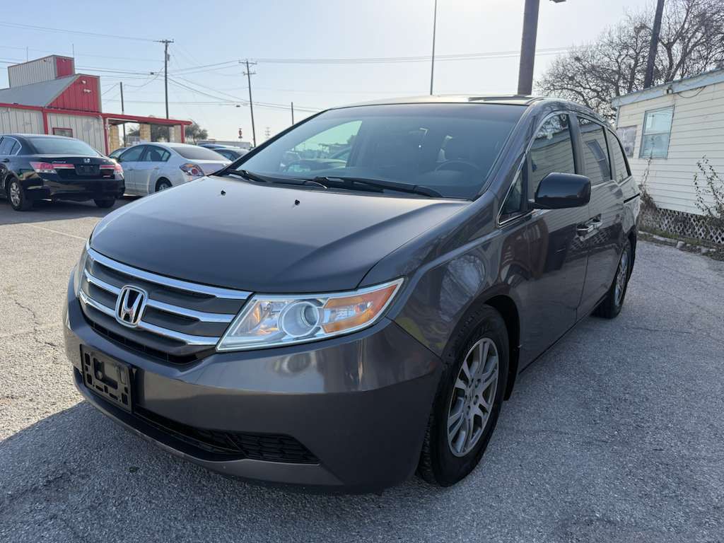 2012 Honda Odyssey Image 3