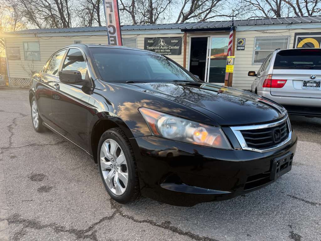 2010 Honda Accord Image 2