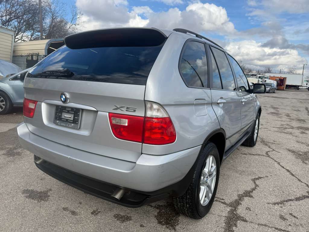 2005 BMW X5 Image 8