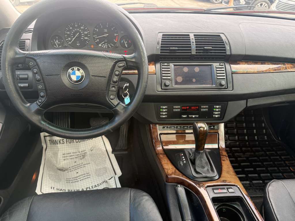 2005 BMW X5 Image 11