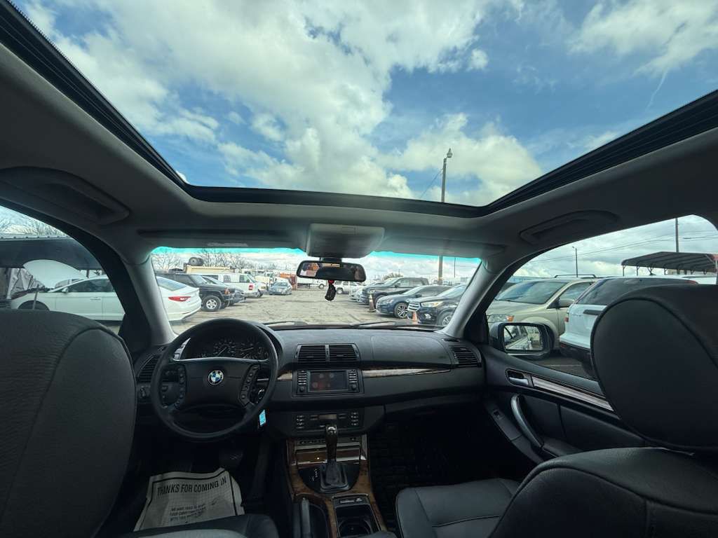 2005 BMW X5 Image 12