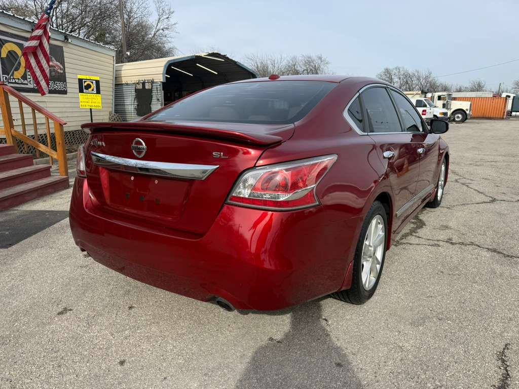 2015 Nissan Altima Image 5