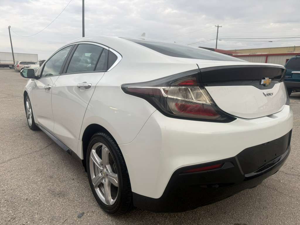 2017 Chevrolet Volt Image 6