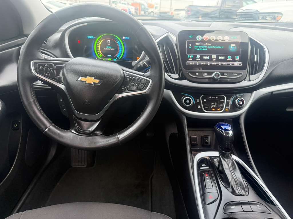 2017 Chevrolet Volt Image 10