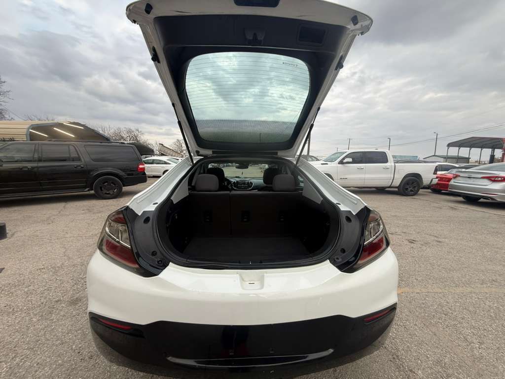 2017 Chevrolet Volt Image 18
