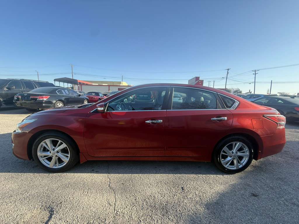 2015 Nissan Altima Image 7