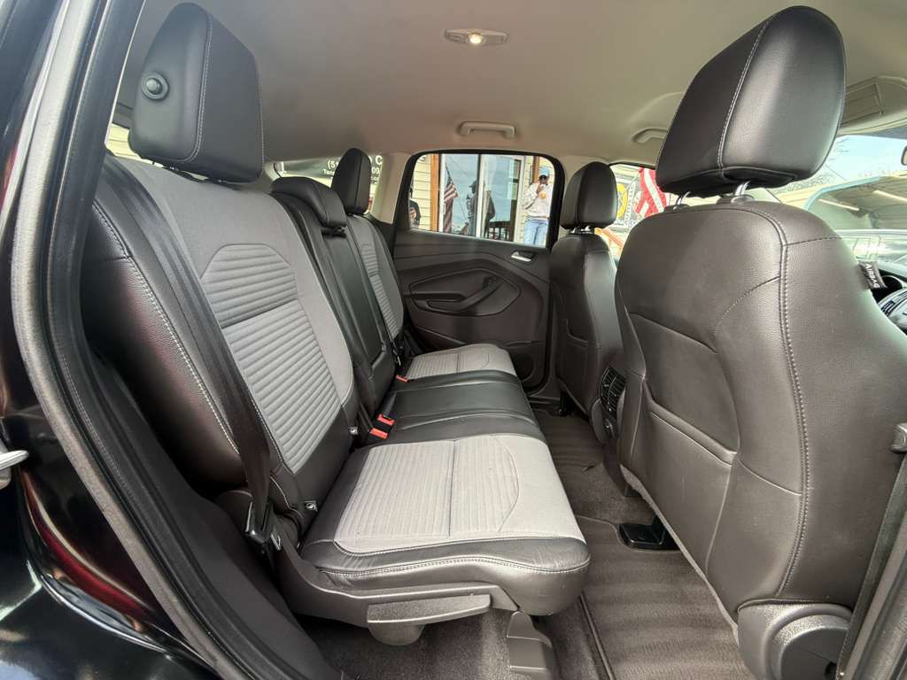 2017 Ford Escape Image 16