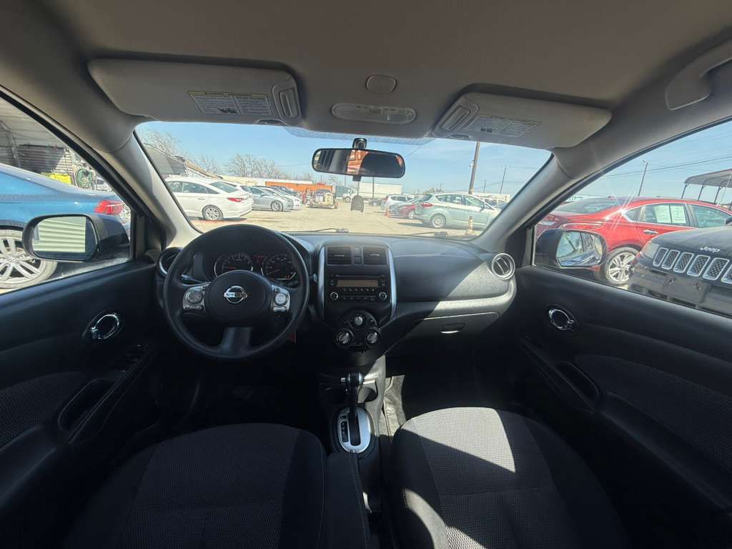 2014 Nissan Versa Image 10