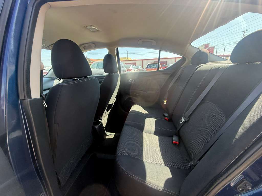 2014 Nissan Versa Image 14