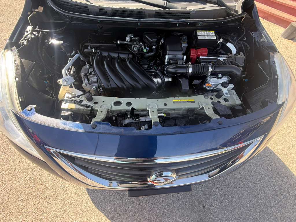 2014 Nissan Versa Image 17