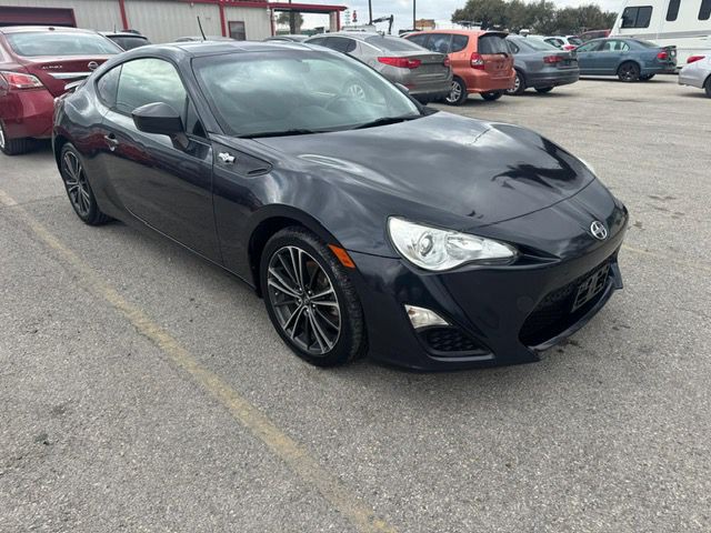 2013 Scion FR-S Image 3