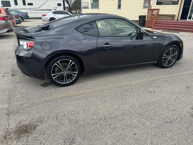 2013 Scion FR-S Image 5