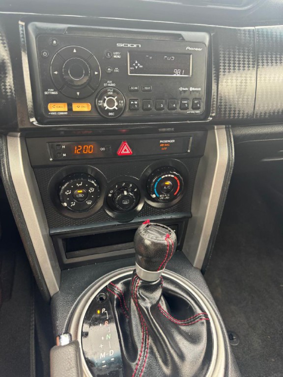 2013 Scion FR-S Image 10