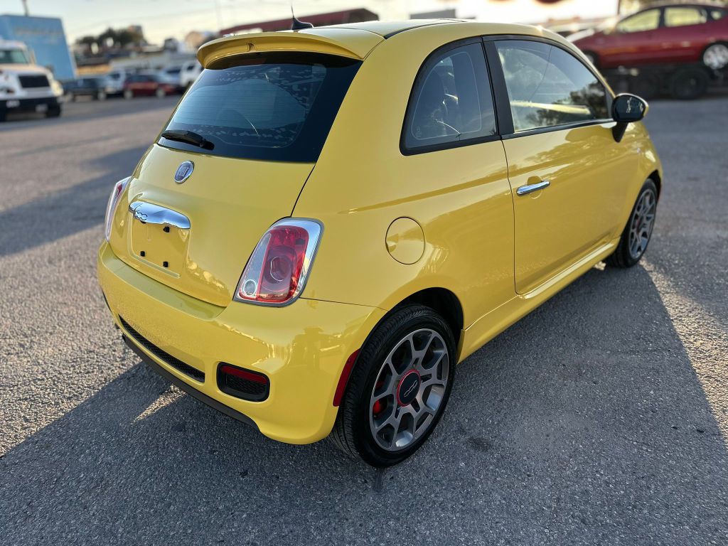 2014 FIAT 500L Image 4