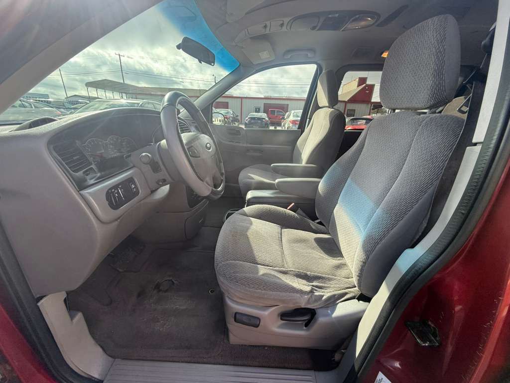 2002 Ford Windstar Image 12