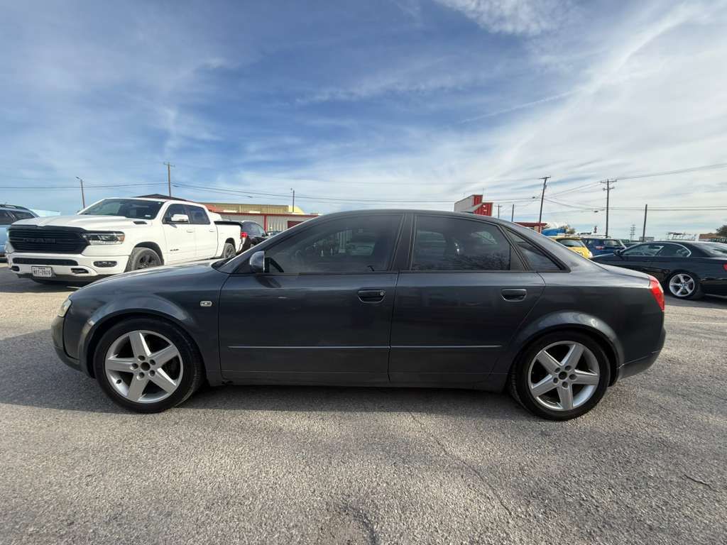 2004 Audi A4 Image 4