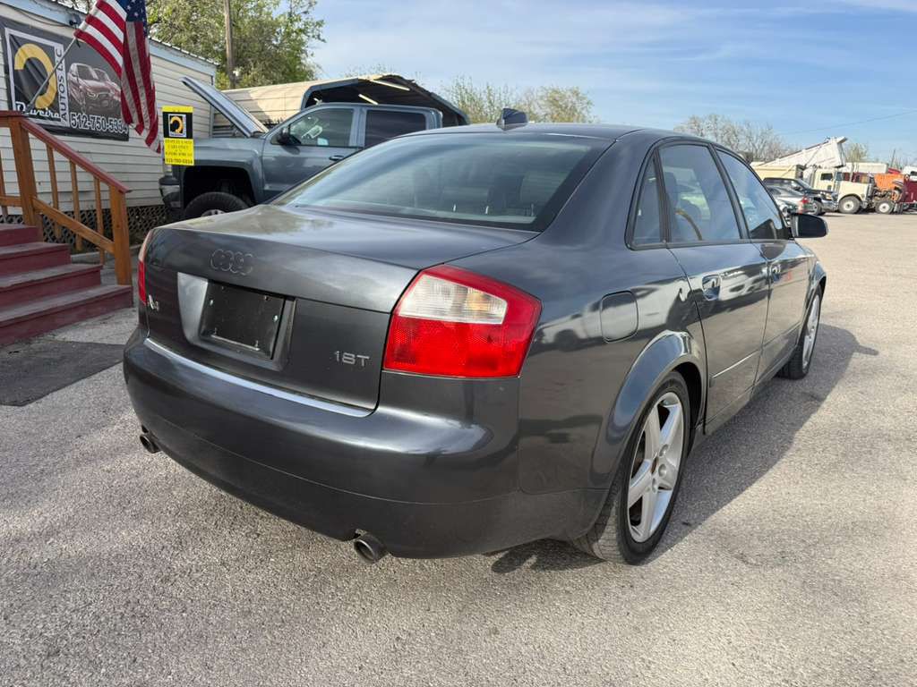 2004 Audi A4 Image 6