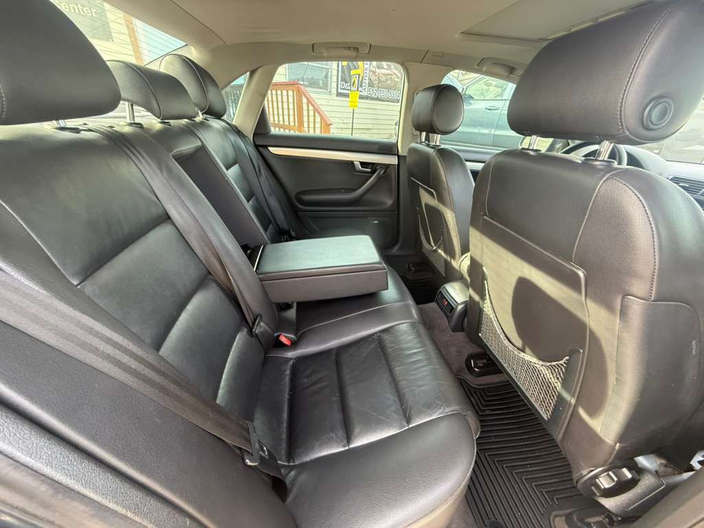 2004 Audi A4 Image 12