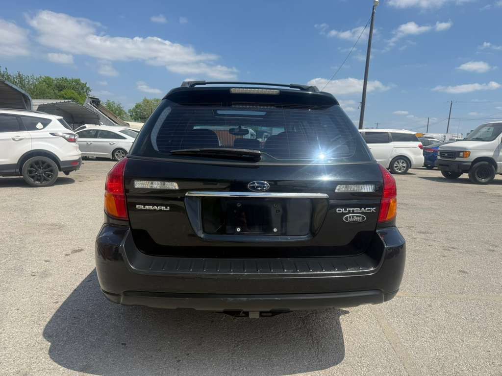 2005 Subaru Outback Image 6
