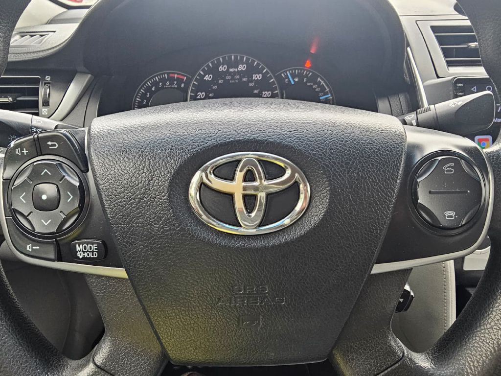 2013 Toyota Camry Image 7