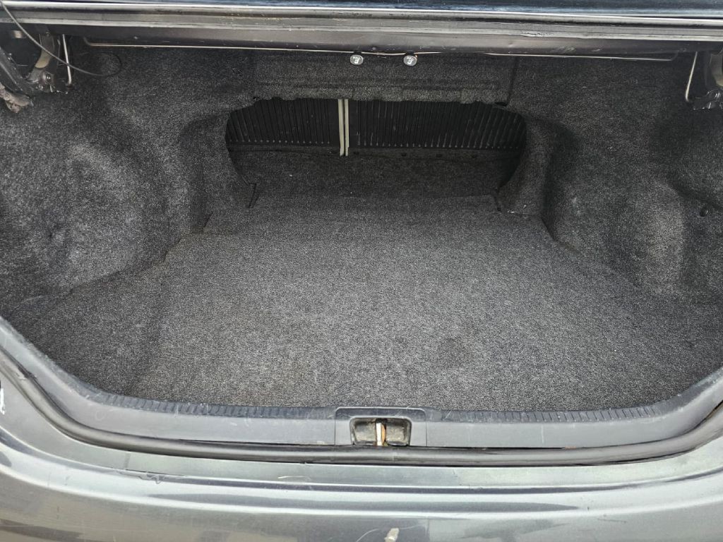 2013 Toyota Camry Image 16