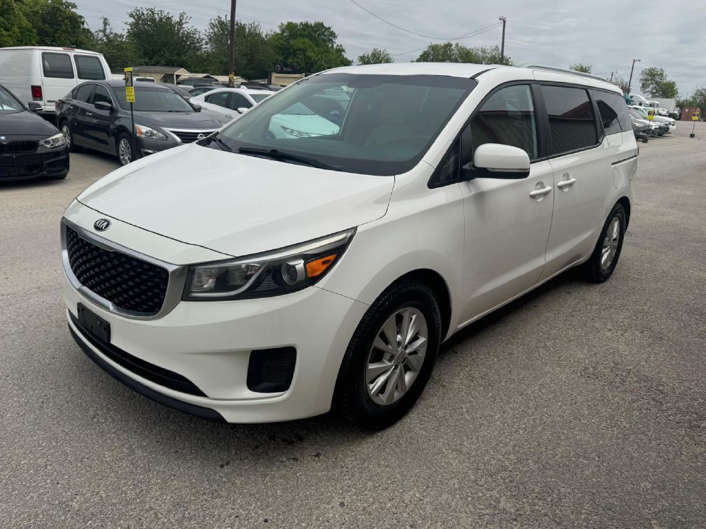 2016 Kia Sedona Image 3